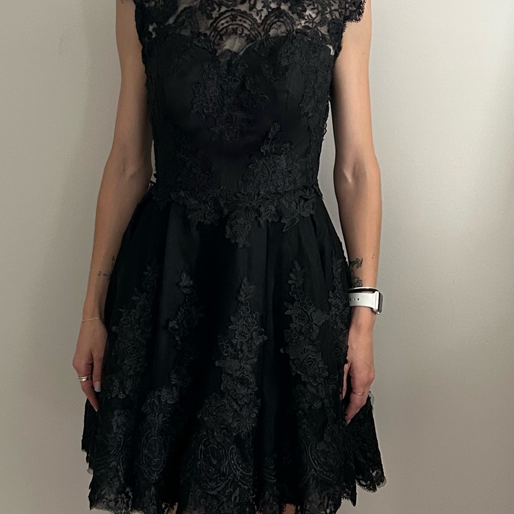Elegant Black Lace Dress